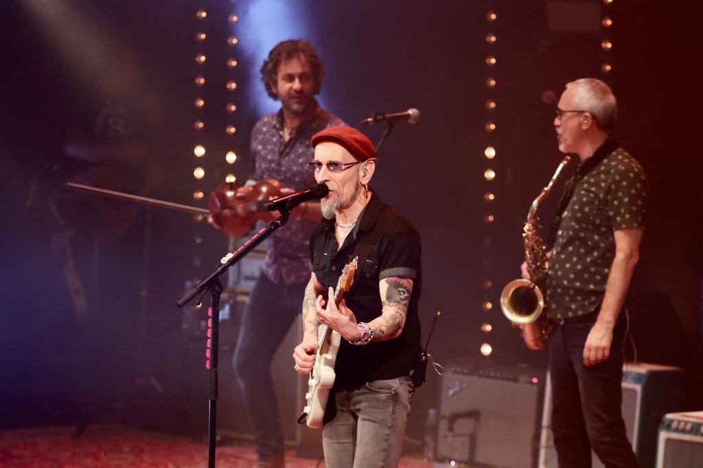 Fotos El Alfredo Kraus, hasta la bandera para ver a Fito & Fitipaldis